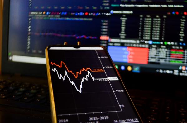 Brasil perde boom de commodities com déficits, inflação e risco Bolsonaro