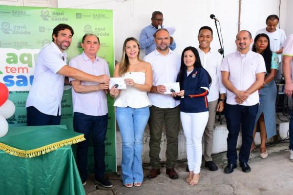 Sa&uacute;de de Floriano comemora 19 anos do SAMU com entrega de duas novas ambul&acirc;ncias(Imagem:Secom)