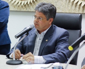 Sob a presidência de Gustavo Neiva, CCJ aprova título de cidadão piauiense para Nazareno Fonteles