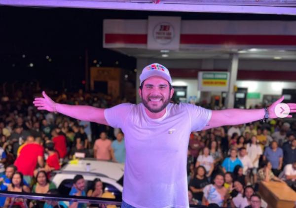 Deputado Dr. Marcus Vinícius Kalume assume mandato e comemora com arrastão em Floriano