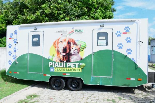  Prefeitura de Floriano recebe Castram&oacute;vel e amplia a&ccedil;&otilde;es de prote&ccedil;&atilde;o e bem-estar animal(Imagem:Secom)