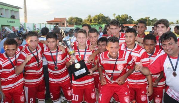 Técnico do 4 de Julho quer humildade na Copinha