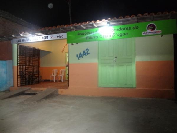 Inaugurada nova sede da Associa&ccedil;&atilde;o de moradores do bairro Caixa D?&aacute;gua.(Imagem:FlorianoNews)