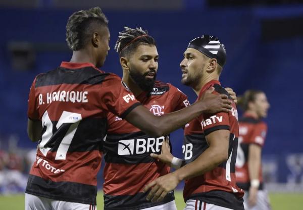 Arrascaeta, Bruno Henrique e Gabigol podem quebrar recorde de títulos de Zico e Júnior no Flamengo
