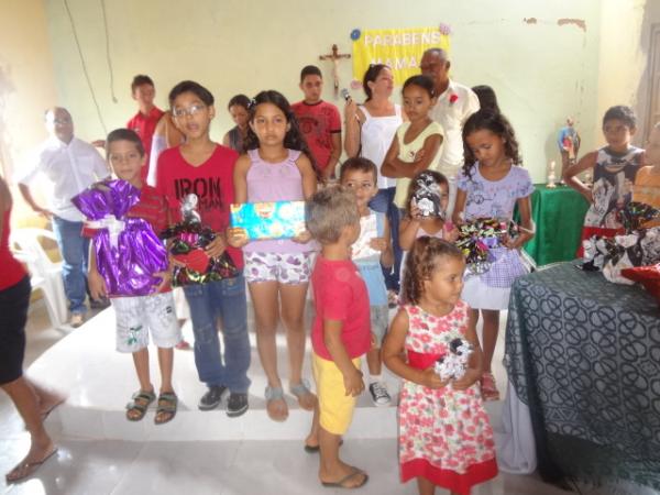 Comemora&ccedil;&atilde;o ao Dia das M&atilde;es  (Imagem:FlorianoNews)