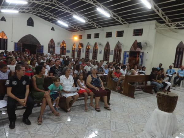 Fé e devoção marcaram o encerramento dos festejos de Santo Antônio em Floriano