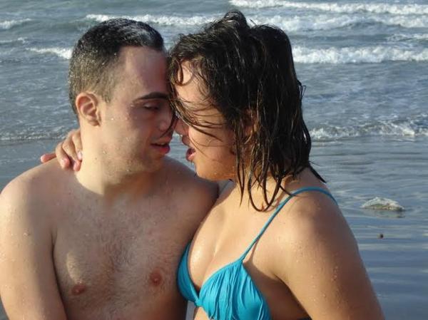 F&aacute;tima e Vinicius namoraram por dois anos at&eacute; casar. (Imagem:Reprodu&ccedil;&atilde;o/Facebook)