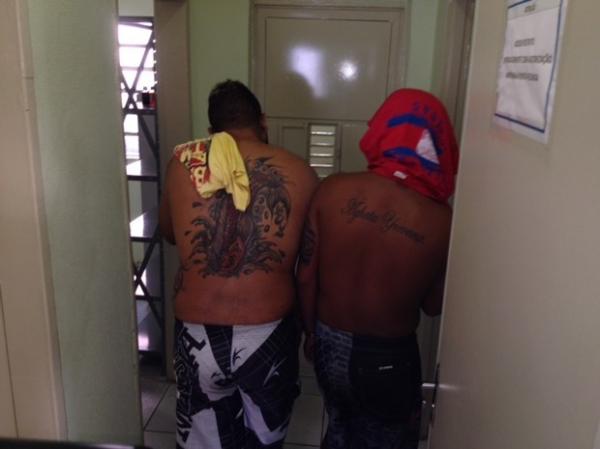 Opera&ccedil;&atilde;o prendeu quatro pessoas suspeitas homic&iacute;dios e ligadas ao tr&aacute;fico de drogas(Imagem:Gil Oliveira/G1)