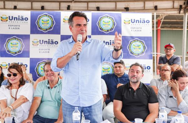 Ciro Nogueira entrega obras, recursos e benefícios para a população de União