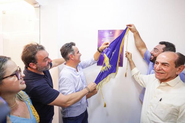  Ciro inaugura centro de sa&uacute;de e anuncia novos benef&iacute;cios para a popula&ccedil;&atilde;o de Parna&iacute;ba.(Imagem:Ascom)