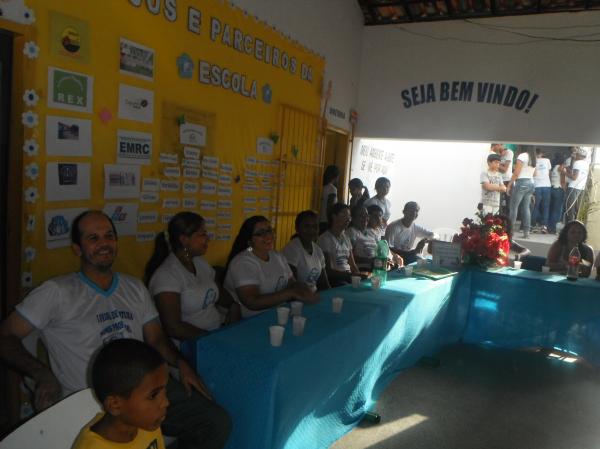 E. M. Dona Aleluia promoveu Dia Tem&aacute;tico Amigos da Escola em Floriano.(Imagem:FlorianoNews)