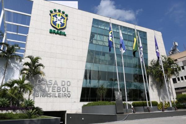 São Paulo solicita acesso a áudio do VAR e aguarda aval da CBF