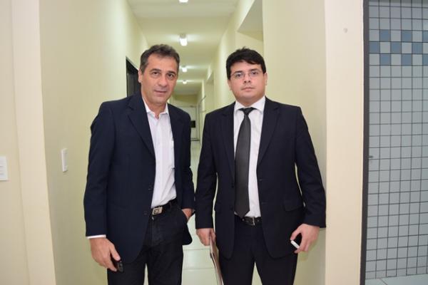 Prefeito e Advogado Gilberto J&uacute;nior participa das a&ccedil;&otilde;es da Caravana Jovem Advocacia(Imagem:Waldemir Miranda)