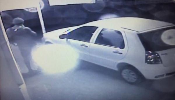 Vídeo mostra empresário suspeito de ser mandante de crime.(Imagem:Cidadeverde.com)