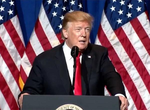 Proposta do governo Trump prevê injeção de US$ 1 tri na economia, diz secretário