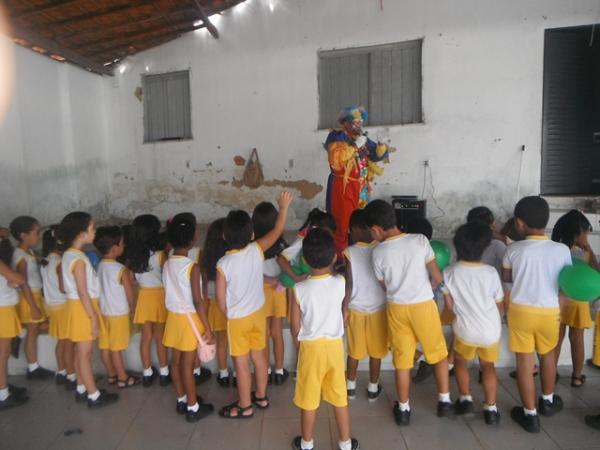  Escola Mega de Floriano realizou manh&atilde; recreativa em comemora&ccedil;&atilde;o ao Dia da Crian&ccedil;a.(Imagem:FlorianoNews)