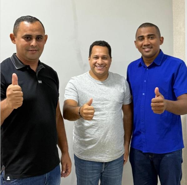 Gleydson Resende recebe lideranças e destaca compromisso com o desenvolvimento regional