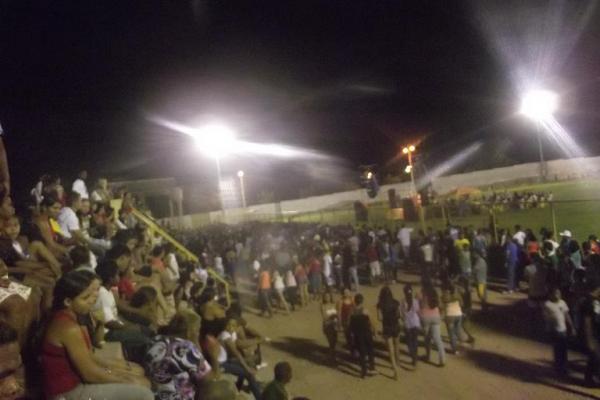 Realizada a Eliminat&oacute;ria do Festival de Cantores Estudantil 2012.(Imagem:FlorianoNews)