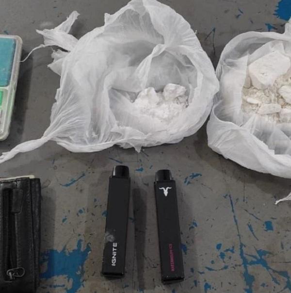PM apreende menor com droga e balança de precisão em Floriano