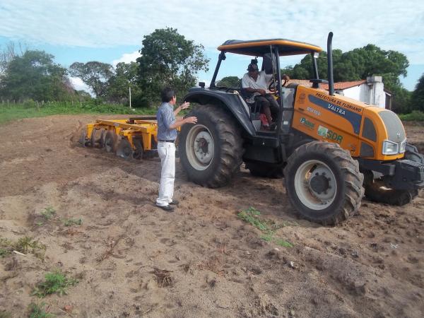 SDR deflagra processo de preparo das terras dos agricultores de Floriano.(Imagem:Assessoria de Comunica&ccedil;&atilde;o  )