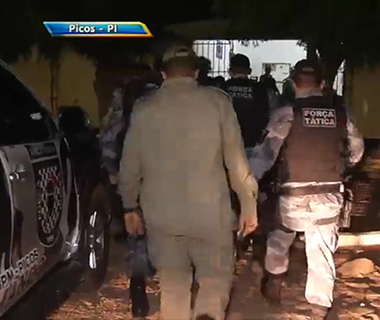 Presos fazem rebelião em presídio de Picos e dois morrem, diz polícia Militar