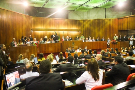 Autoridades e familiares prestigiam posse de Wellington Dias na Assembleia Legislativa