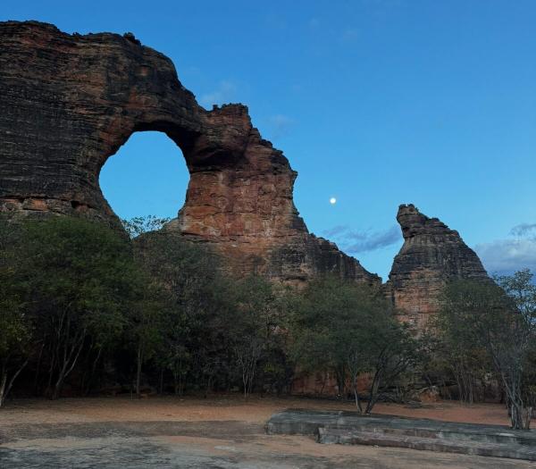 Serra da Capivara ganha visibilidade nacional na revista Mercado & Eventos