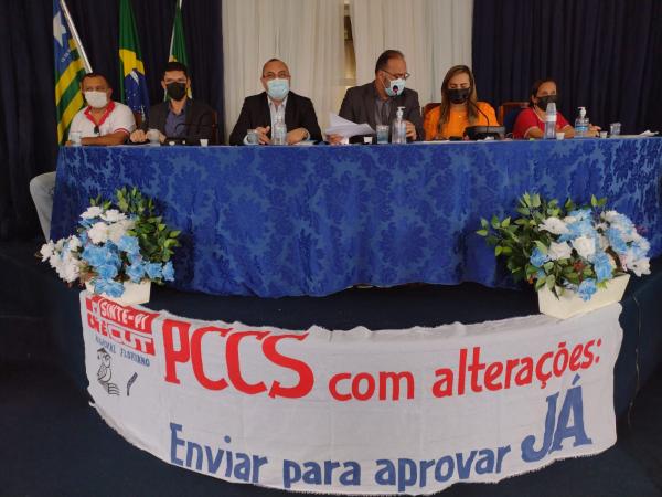 Audiência Pública discute recursos do Fundeb e PCCS dos trabalhadores em educação de Floriano