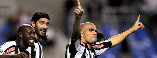 Em jogo emocionante, Botafogo e Cruzeiro empatam no Engenhão