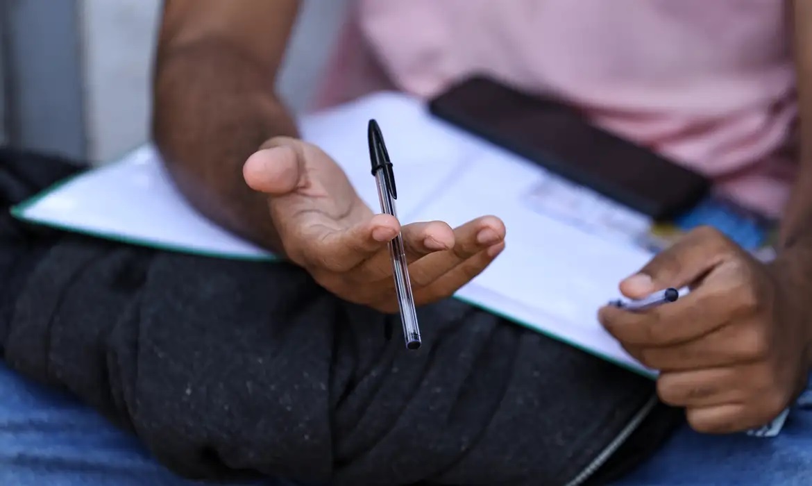 Guia do Enem reúne orientações e métodos de estudo para provas
