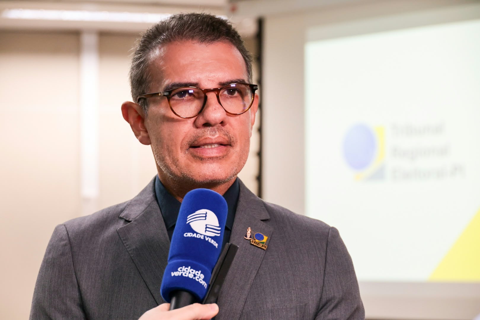 Presidente do TRE reforça segurança das urnas e defende voto seguro