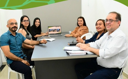Floriano anuncia projeto de implantação do Viveiro Municipal de Mudas na Escola Barjonas Lobão