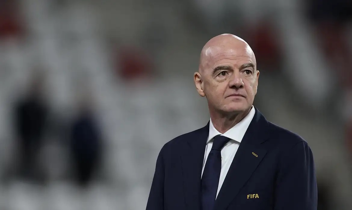 Uefa pede respostas da Fifa sobre presidência de Gianni Infantino
