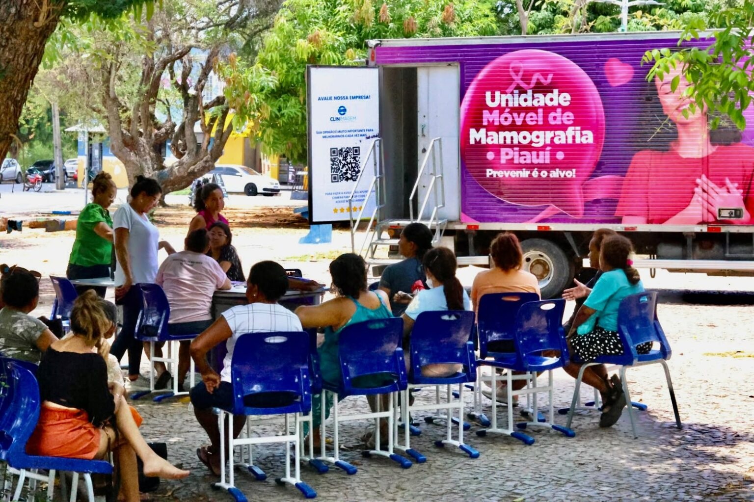 Carreta da Mamografia realiza atendimentos gratuitos na zona sudeste de Teresina
