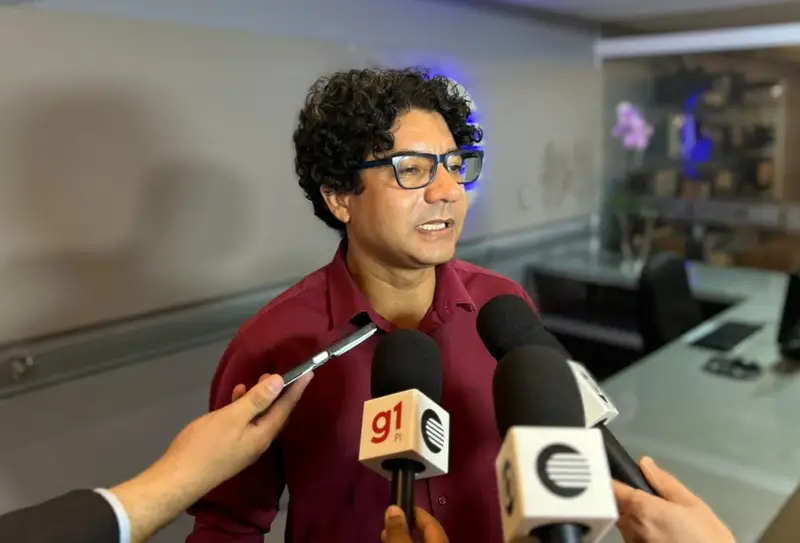 Candidato a governador do Piauí pelo PSOL, professor Gisvaldo.