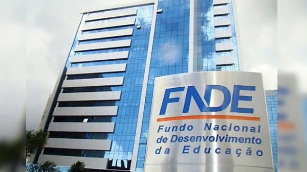 FNDE abre inscrições para 100 vagas com salário de R$ 8 mil