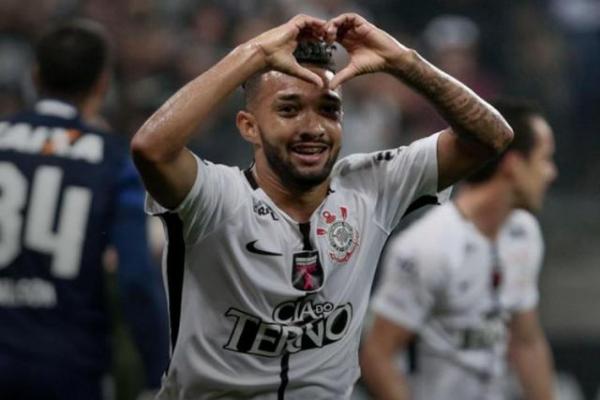 Série A: Corinthians bate Coritiba; Vasco derrota Avaí