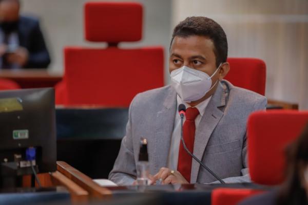 Francisco Costa acredita no retorno de 100% das atividades presenciais na Assembleia Legislativa