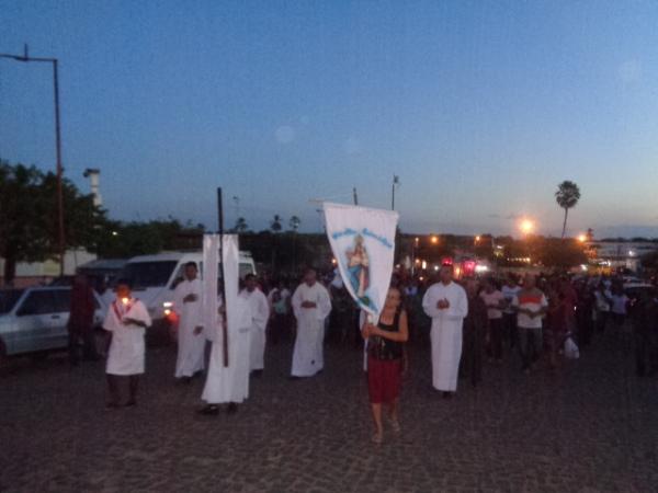 Prociss&atilde;o e Santa Missa encerram o Festejo de Nossa Senhora de Nazar&eacute;.(Imagem:FlorianoNews)