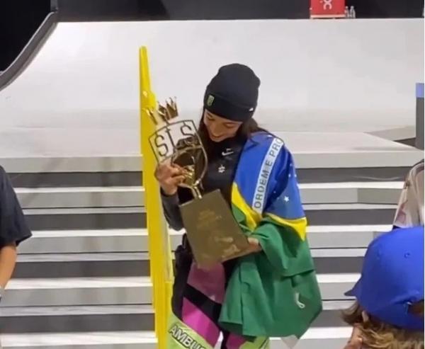 Brasileira Rayssa Leal é campeã da Liga Mundial de Skate Street