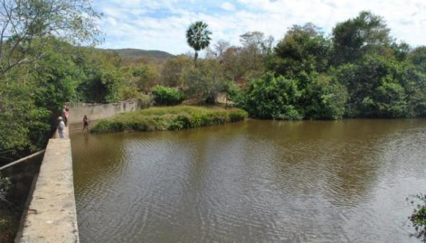 Dois pescadores morrem afogados ao socorrer amigo em barragem no PI