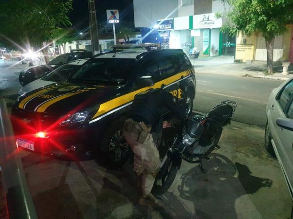 Motocicleta clonada é apreendida pela PRF em Floriano