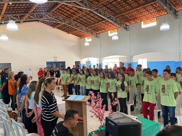 Defesa Civil realiza entrega de kits escolares em unidades de ensino de Pedro II e Piripiri(Imagem:Divulga&ccedil;&atilde;o)