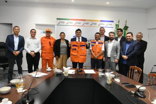 Governador Rafael Fonteles determina abertura de inquérito para investigar incêndios no Piauí