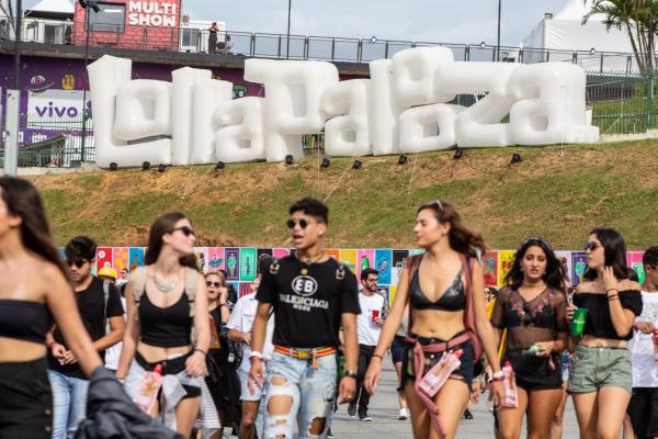 Confira abaixo os principais dados da última análise realizada pelo Observatório da SPTuris sobre o Lollapalooza: Gasto médio dos turistas: R$ 1.659,00 Permanência média: 2,3 dias(Imagem:Reprodução)