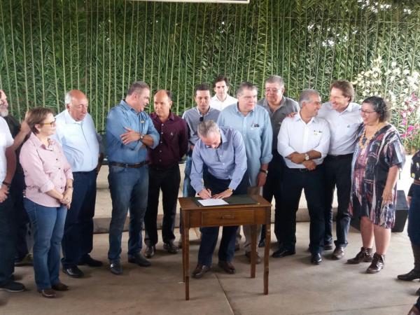 Temer dá desconto de até 60% em multas ambientais e permite troca por prestação de serviços