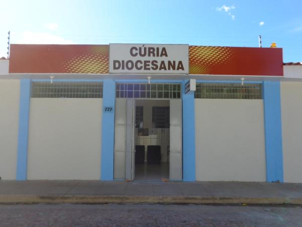 Reunião discute preparativos para festa de 10 anos da Diocese de Floriano