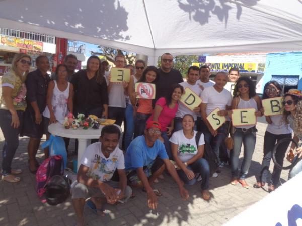 Blitz educativa refor&ccedil;a o perigo do &aacute;lcool e dire&ccedil;&atilde;o.(Imagem:FlorianoNews)