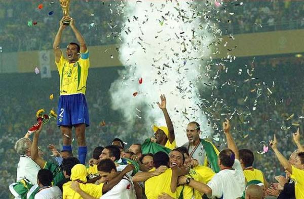 Coincidência? Itália não jogou única Copa que o Brasil ganhou na Europa