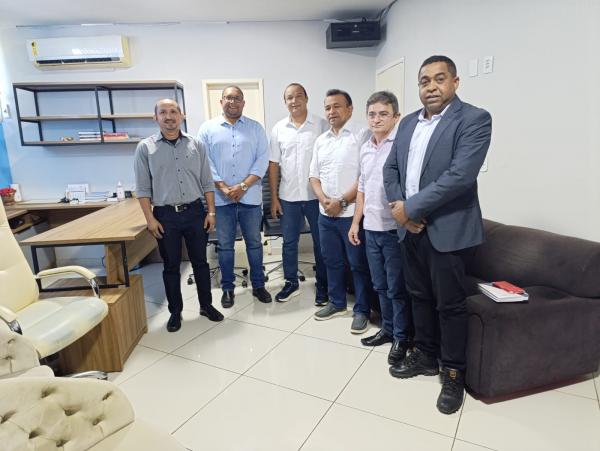Câmara Municipal de Floriano recebe apresentação do Programa Fomento Rural(Imagem:FlorianoNews)